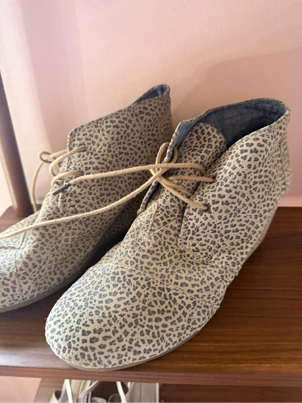 Toms Beige Leopard Print Lace-Up wedges size 11